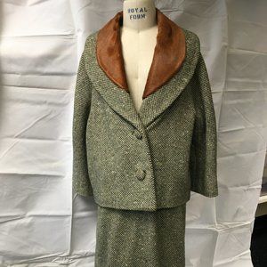 Vintage Green Tweed Skirt Suit with Fur Collar